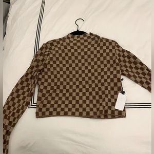 ASTR the Label- Check print, light weight crop fit knit top. NWT!